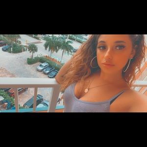 Meet your Posher, Alexandra